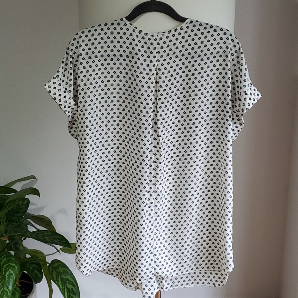 Max Studio Black y White Lucky Blouse - Picture 2 of 7